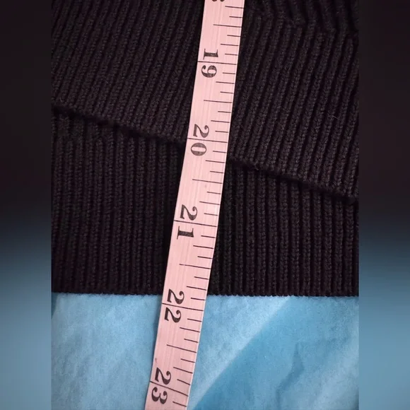 NWOT Lululemon Reversible Crossover Sweater Black - Picture 7 of 7